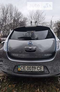 Хетчбек Nissan Leaf 2014 в Чернівцях