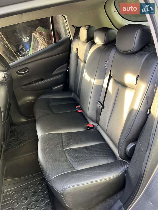 Хэтчбек Nissan Leaf 2013 в Житомире