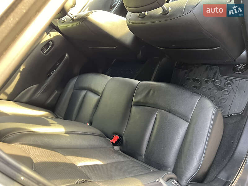 Хэтчбек Nissan Leaf 2013 в Житомире