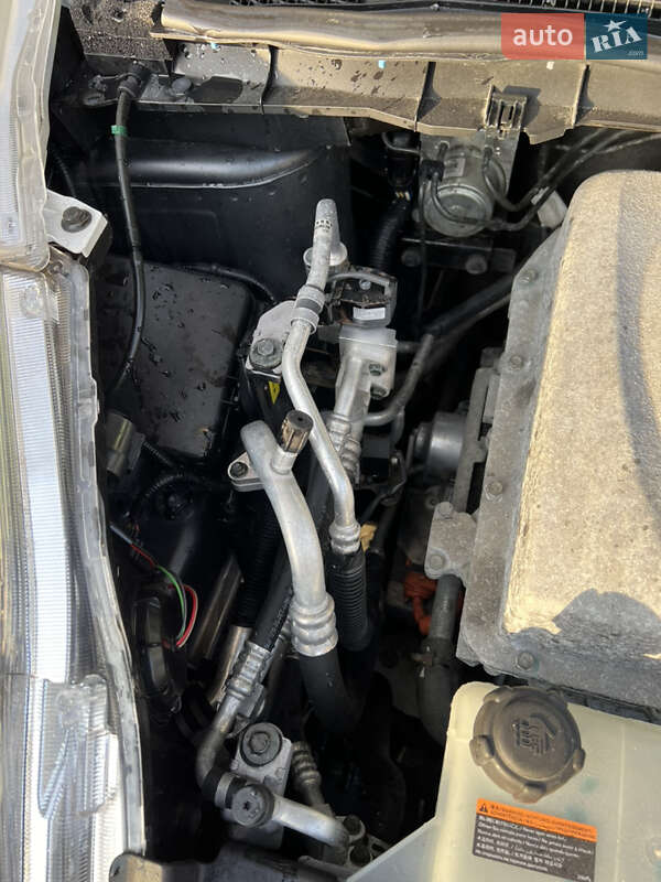 Хэтчбек Nissan Leaf 2013 в Житомире