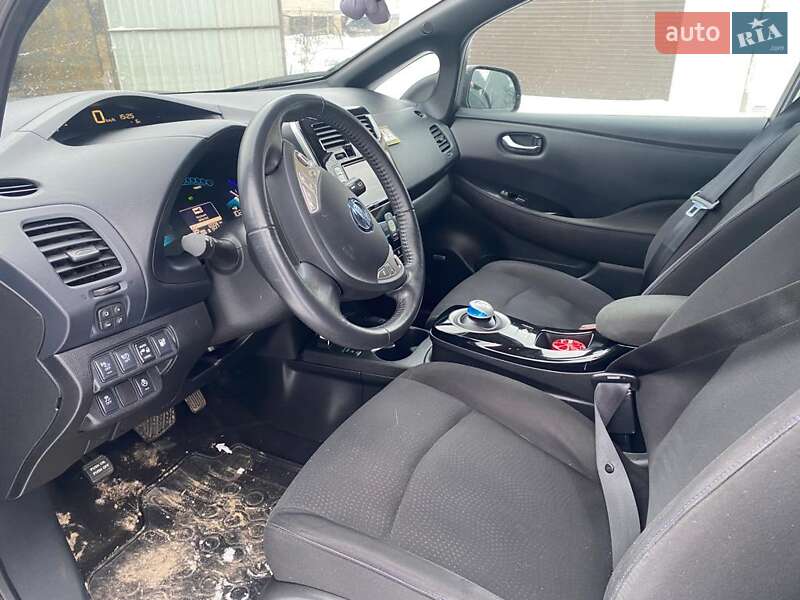 Хэтчбек Nissan Leaf 2014 в Локачах