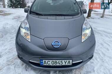 Хетчбек Nissan Leaf 2014 в 