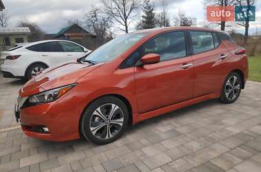 Хетчбек Nissan Leaf 2022 в Долині
