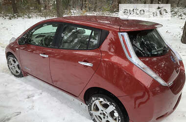 Хэтчбек Nissan Leaf 2012 в Радивилове