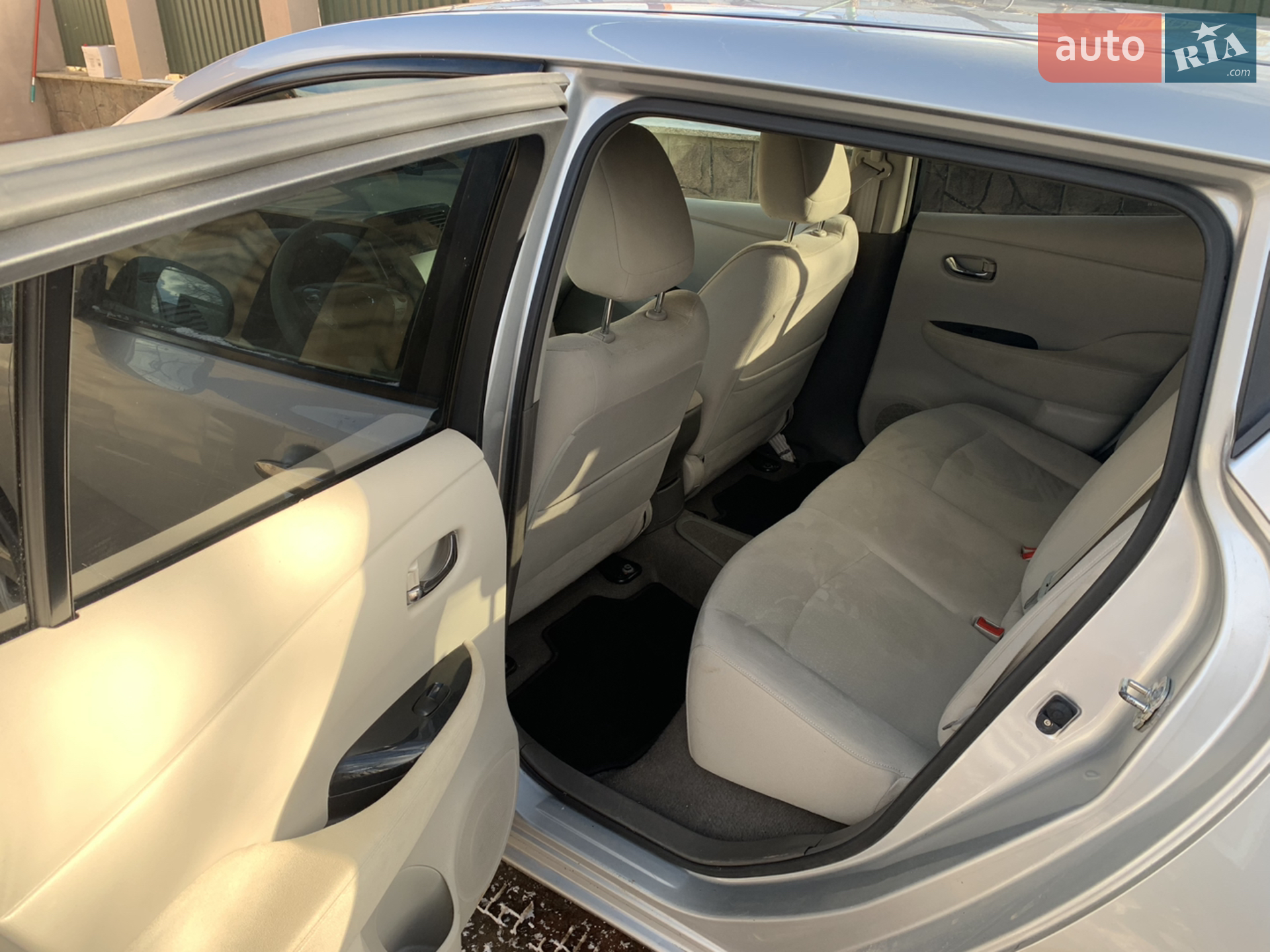 2012 Nissan Leaf - мініатюра 6