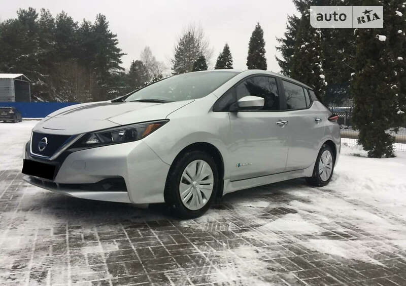 Хэтчбек Nissan Leaf 2018 в Ивано-Франковске