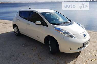 Хэтчбек Nissan Leaf 2013 в Киеве