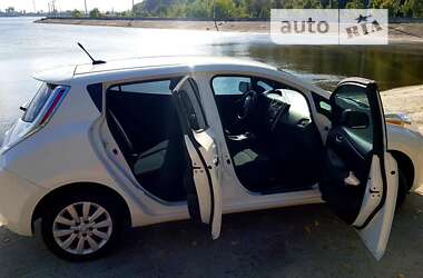 Хэтчбек Nissan Leaf 2013 в Киеве