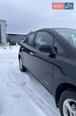 Хэтчбек Nissan Leaf 2014 в 