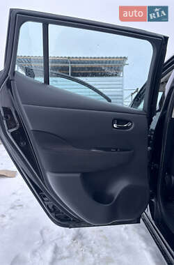 Хэтчбек Nissan Leaf 2014 в 