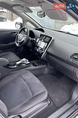 Хэтчбек Nissan Leaf 2014 в 