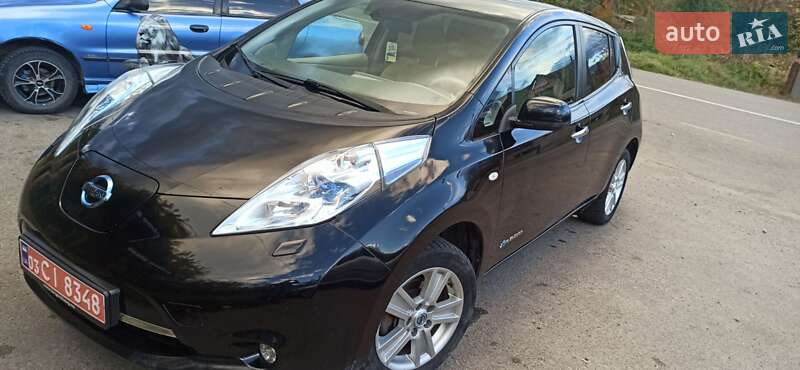 Хетчбек Nissan Leaf 2012 в Ужгороді