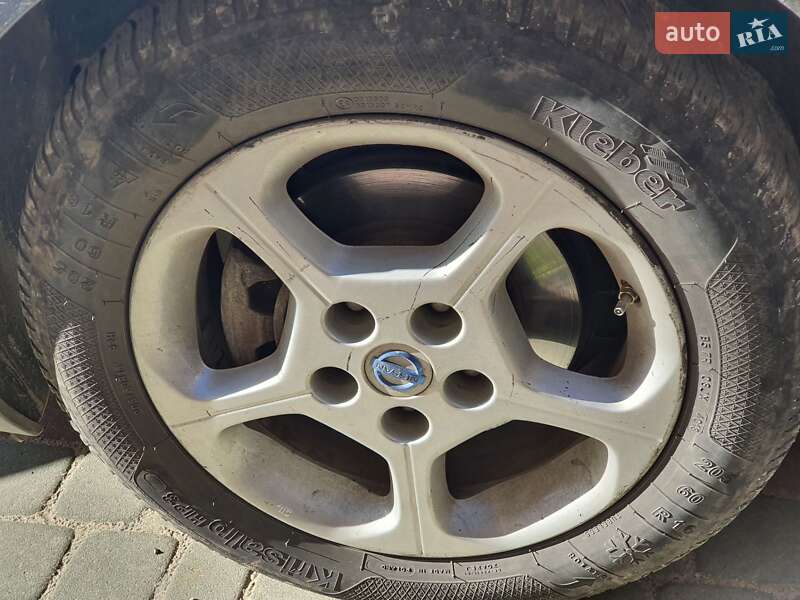 Хетчбек Nissan Leaf 2013 в Городку