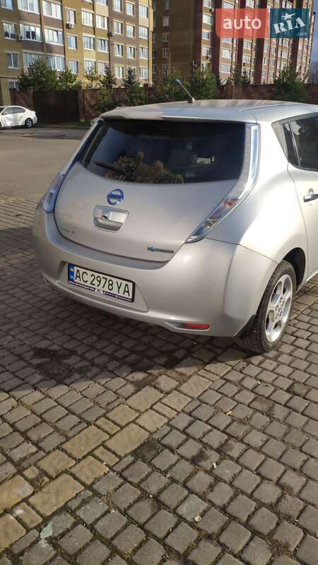 Хэтчбек Nissan Leaf 2011 в Луцке фото 3 Хэтчбек Nissan Leaf 2011 в Луцке