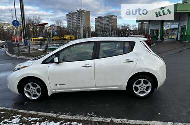 Хетчбек Nissan Leaf 2014 в Києві