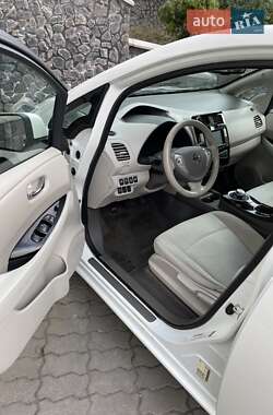 Хэтчбек Nissan Leaf 2014 в Киеве