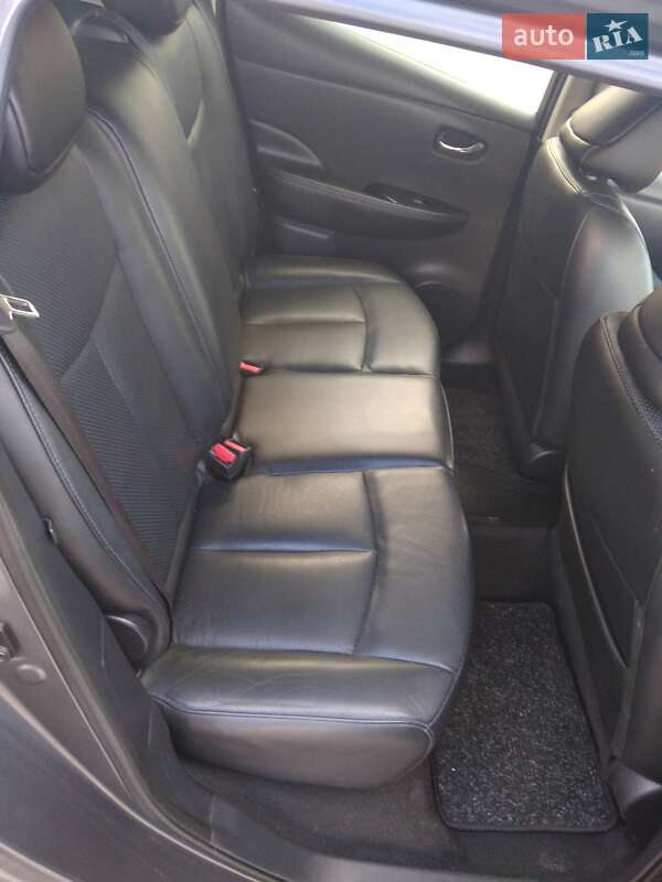 Хетчбек Nissan Leaf 2014 в Житомирі фото 5 Хетчбек Nissan Leaf 2014 в Житомирі