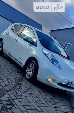 Хетчбек Nissan Leaf 2013 в Теплику