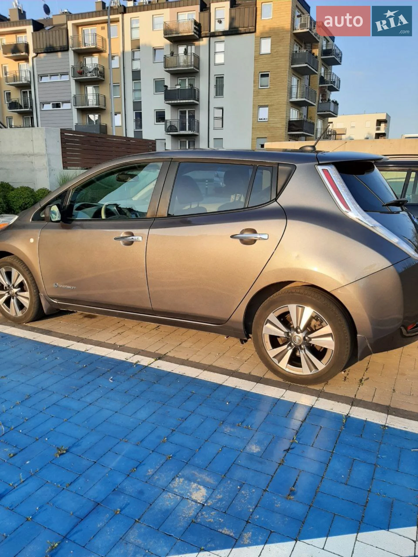 2016 Nissan Leaf - мініатюра 3