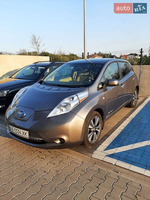 Nissan Leaf 2016