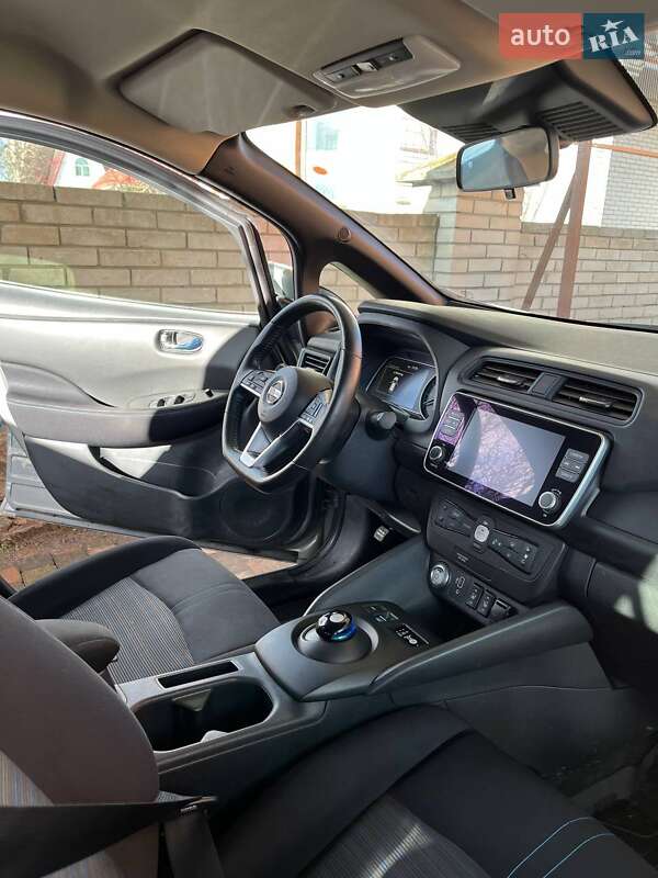 Хэтчбек Nissan Leaf 2021 в Белой Церкви