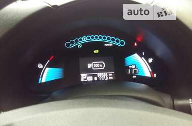 Хэтчбек Nissan Leaf 2014 в 