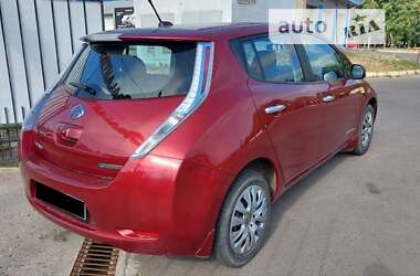 Хэтчбек Nissan Leaf 2013 в Николаеве