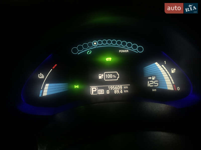 Хетчбек Nissan Leaf 2014 в Здолбуніві