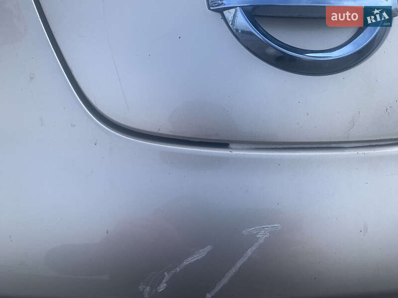 Хетчбек Nissan Leaf 2014 в Здолбуніві