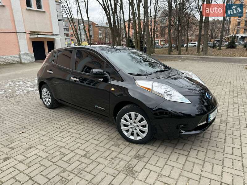 Хэтчбек Nissan Leaf 2014 в Полтаве