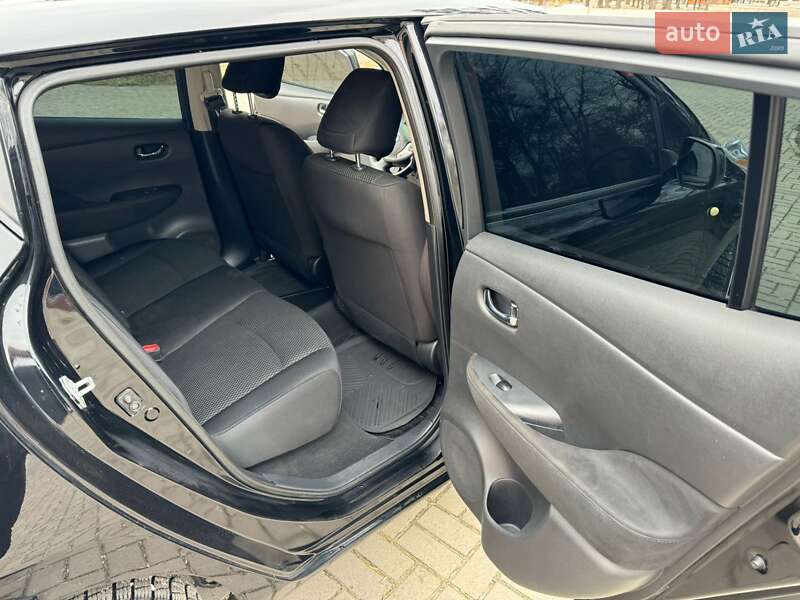 Хэтчбек Nissan Leaf 2014 в Полтаве