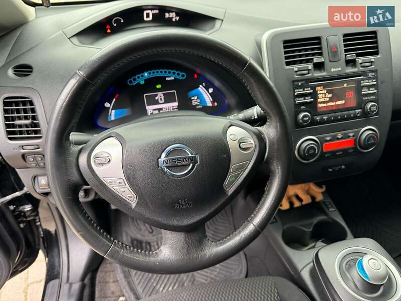 Хэтчбек Nissan Leaf 2014 в Полтаве