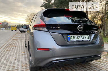 Хэтчбек Nissan Leaf 2022 в Киеве