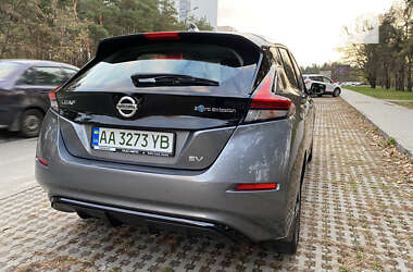 Хэтчбек Nissan Leaf 2022 в Киеве