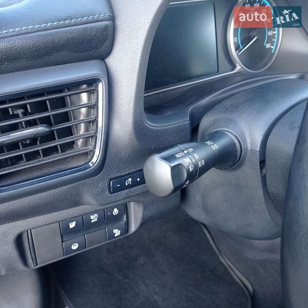 Хэтчбек Nissan Leaf 2018 в Киеве фото 7 Хэтчбек Nissan Leaf 2018 в Киеве