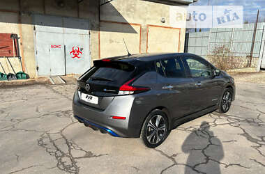 Хэтчбек Nissan Leaf 2019 в Тернополе