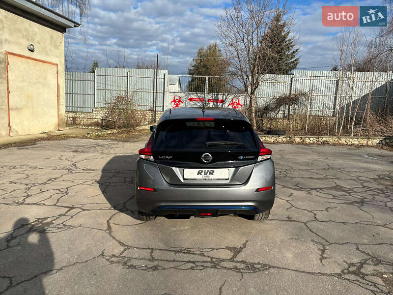 Хэтчбек Nissan Leaf 2019 в Тернополе