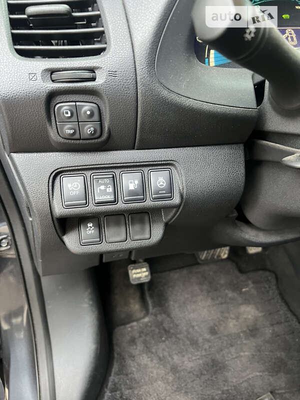 Хетчбек Nissan Leaf 2013 в Одесі фото 23 Хетчбек Nissan Leaf 2013 в Одесі