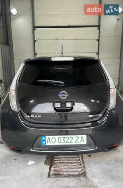 Хэтчбек Nissan Leaf 2014 в Черновцах