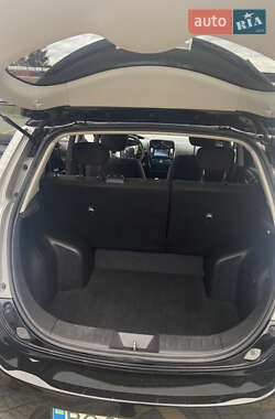 Хэтчбек Nissan Leaf 2016 в 