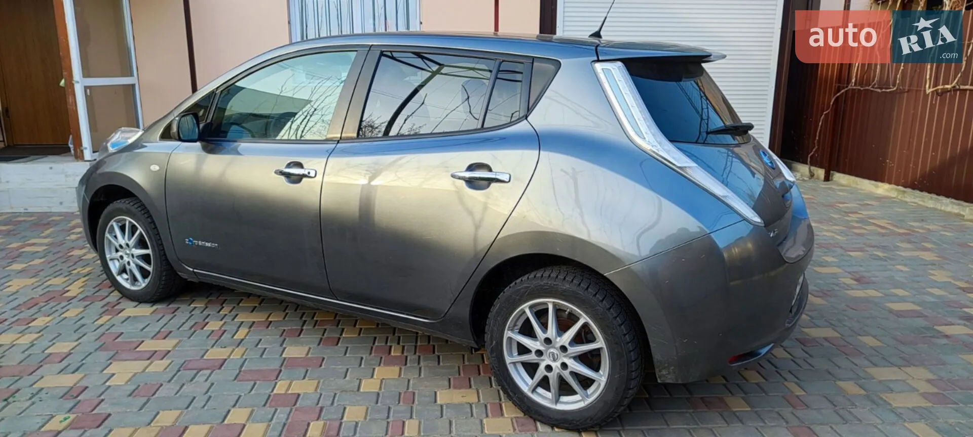 2017 Nissan Leaf - мініатюра 11
