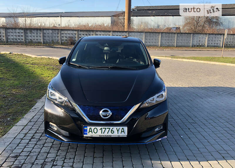 Хэтчбек Nissan Leaf 2020 в Мукачево
