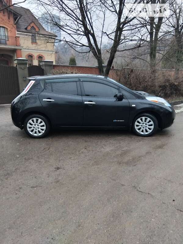 Хетчбек Nissan Leaf 2015 в Харкові фото 4 Хетчбек Nissan Leaf 2015 в Харкові