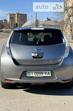 Хэтчбек Nissan Leaf 2014 в Полтаве