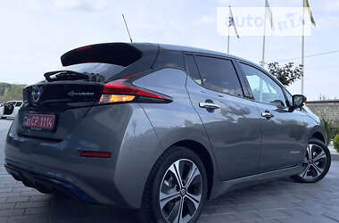 Хэтчбек Nissan Leaf 2018 в Самборе