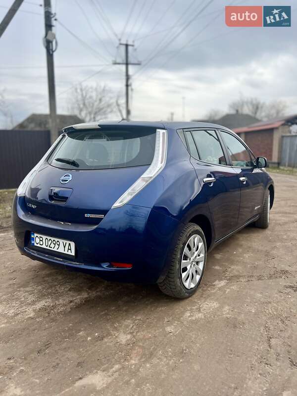 Хэтчбек Nissan Leaf 2016 в Прилуках