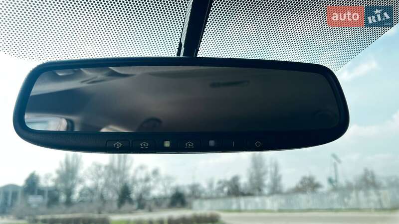 Хетчбек Nissan Leaf 2014 в Запоріжжі