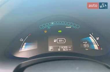 Хэтчбек Nissan Leaf 2014 в Запорожье
