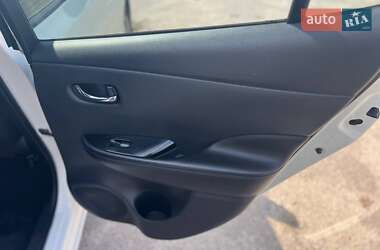 Хэтчбек Nissan Leaf 2014 в Запорожье