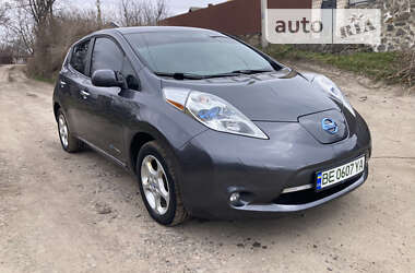 Хэтчбек Nissan Leaf 2013 в Первомайске